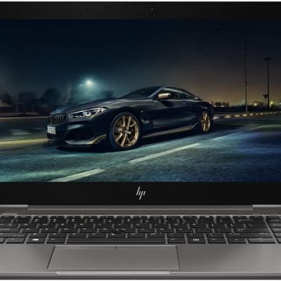 لپ تاپ HP ZBook 14u G6 با صفحه لمسی باز شده روی میز کاری
